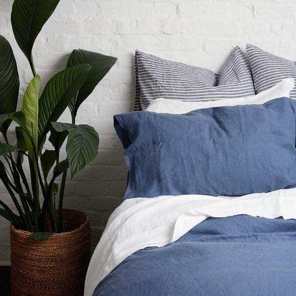 Blueberry Linen Duvet Cover - Piglet in Bed